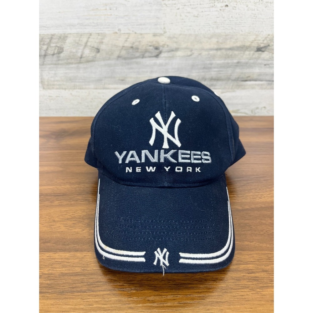 Vintage New York Yankees Cap Twins Enterprise One Size White Logo MLB